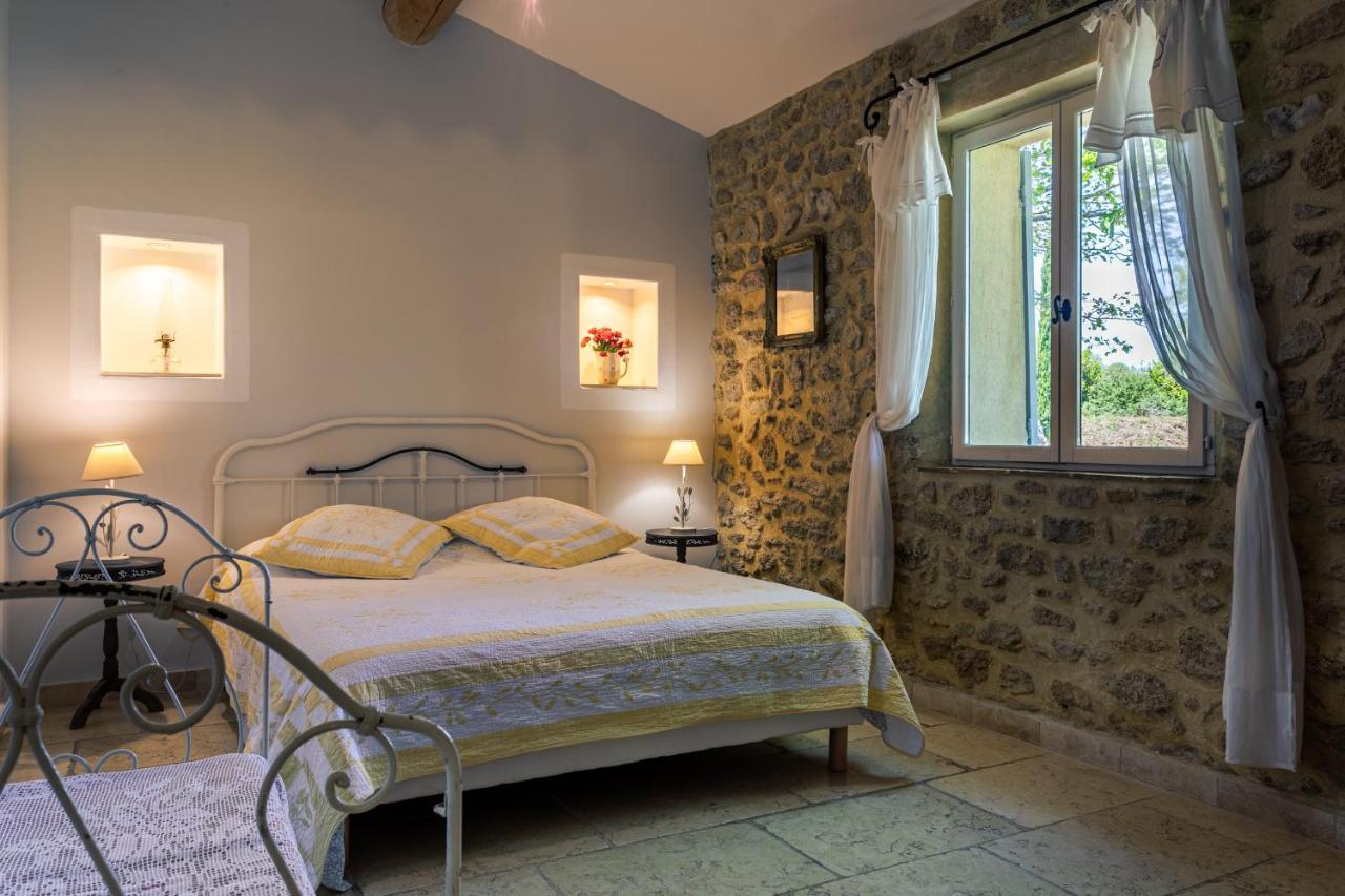 Gites Domaine Des Machottes Grans Exterior foto